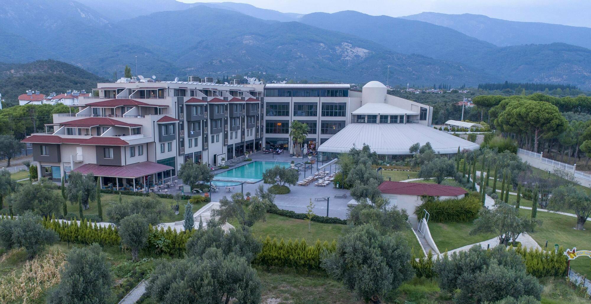 Ramada Resort Kazdaglari Thermal & Spa Gure Kültér fotó